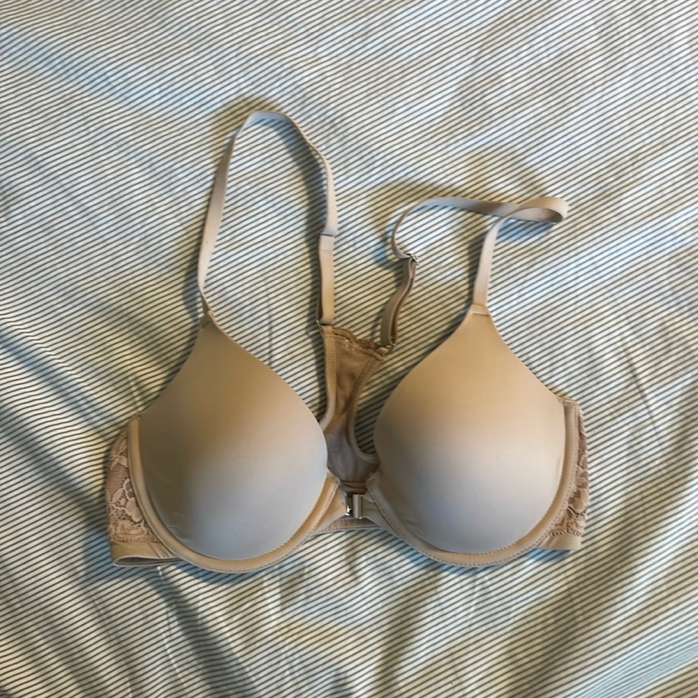 Montelle Intimates front closure racerback bra with lace